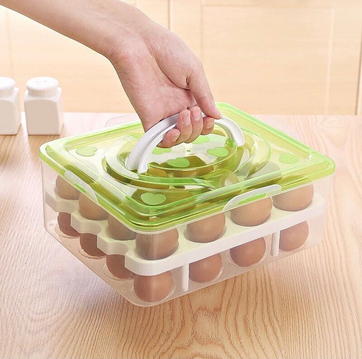 Portable Egg Storage Box, Visible Egg Tray Case, 2 Layers 32 Cells Eggs Storage Box with Lid & Handle Portable Egg Storage Box, Visible Egg Tray Case, 2 Layers 32 Cells Eggs Storage Box with Lid & Handle